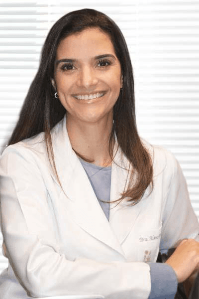 Retrato de Dra. Alana Mendonça de Santana